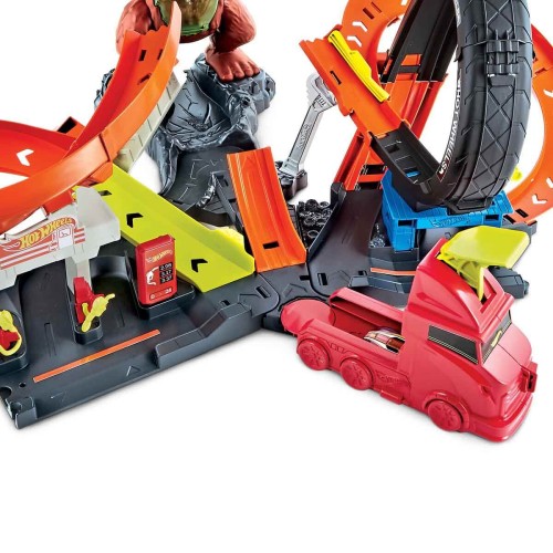 Hot Wheels Zehirli Goril Saldırısı Oyun Seti GTT94